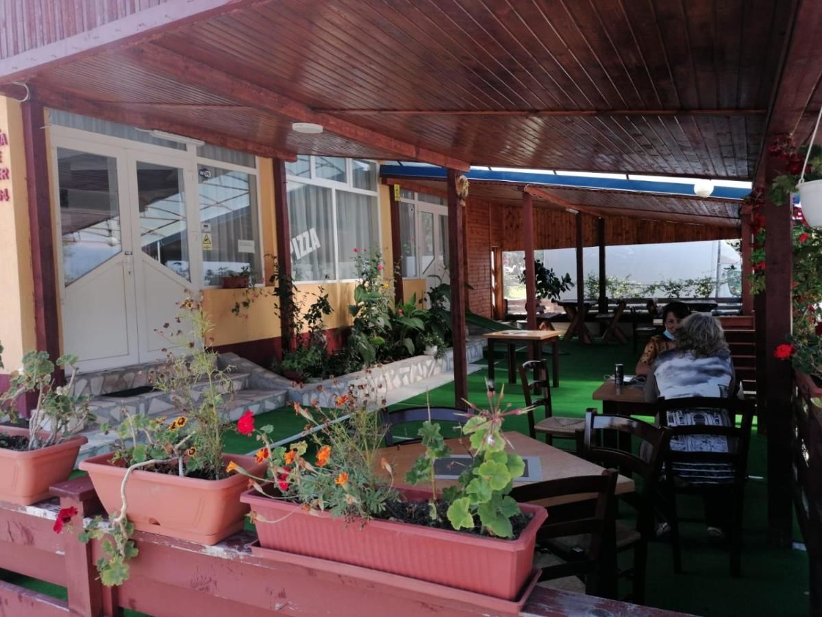 Гостевой дом Pensiune Restaurant VIP Байя-де-Фьер-13
