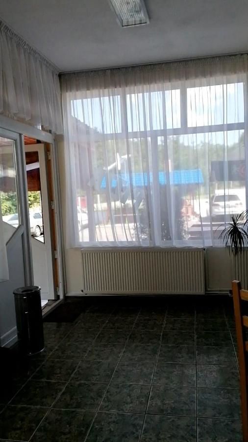 Гостевой дом Pensiune Restaurant VIP Байя-де-Фьер-34